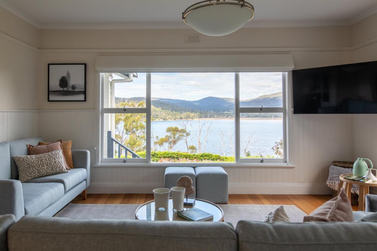 Woodland Bay Retreat-Hot Tub,Sauna And Bayview Hamptons Retreat Lymington Екстериор снимка