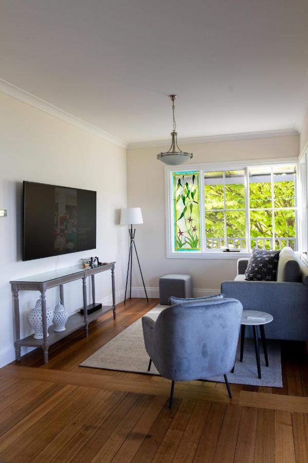Woodland Bay Retreat-Hot Tub,Sauna And Bayview Hamptons Retreat Lymington Екстериор снимка