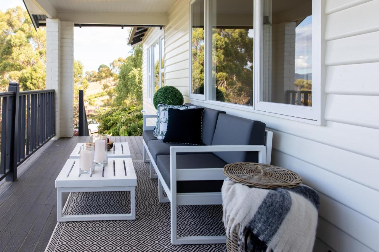 Woodland Bay Retreat-Hot Tub,Sauna And Bayview Hamptons Retreat Lymington Екстериор снимка