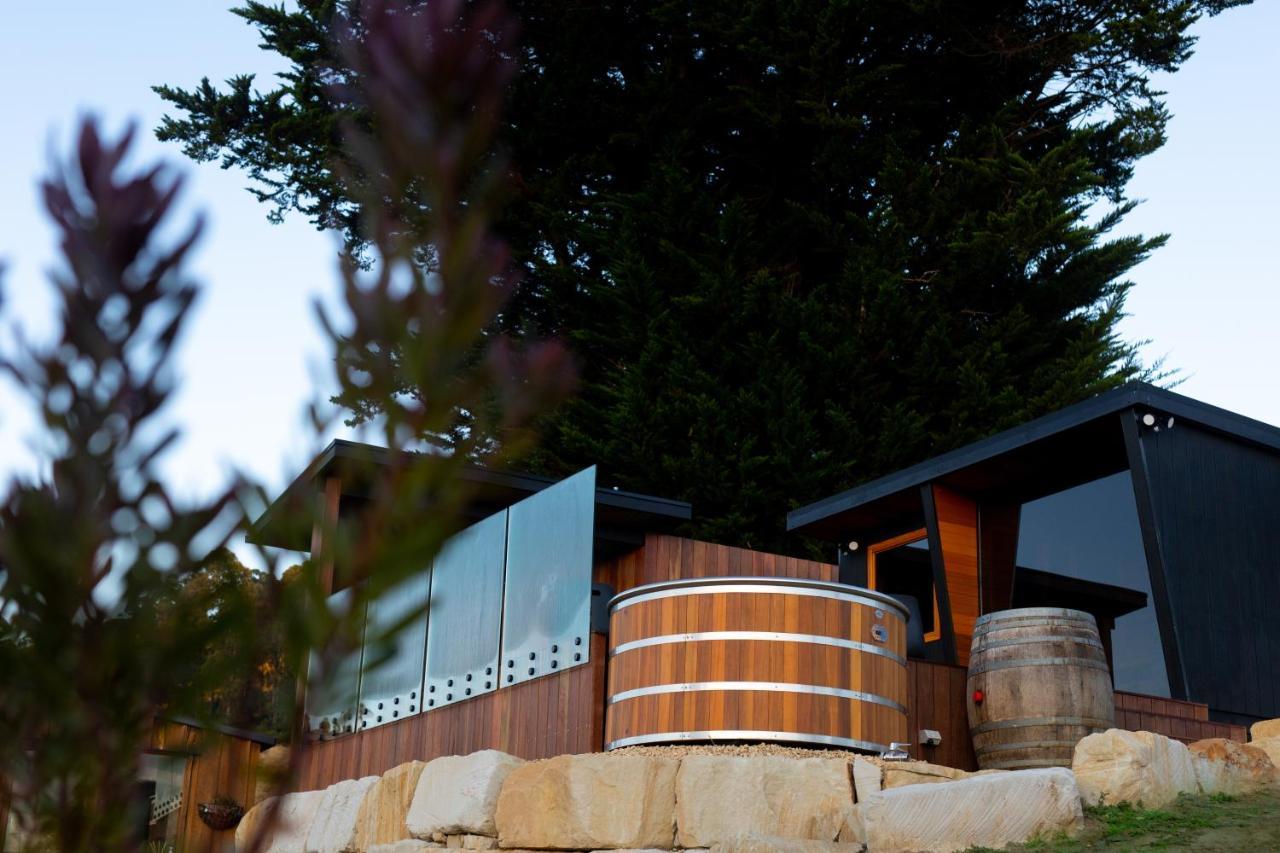 Woodland Bay Retreat-Hot Tub,Sauna And Bayview Hamptons Retreat Lymington Екстериор снимка