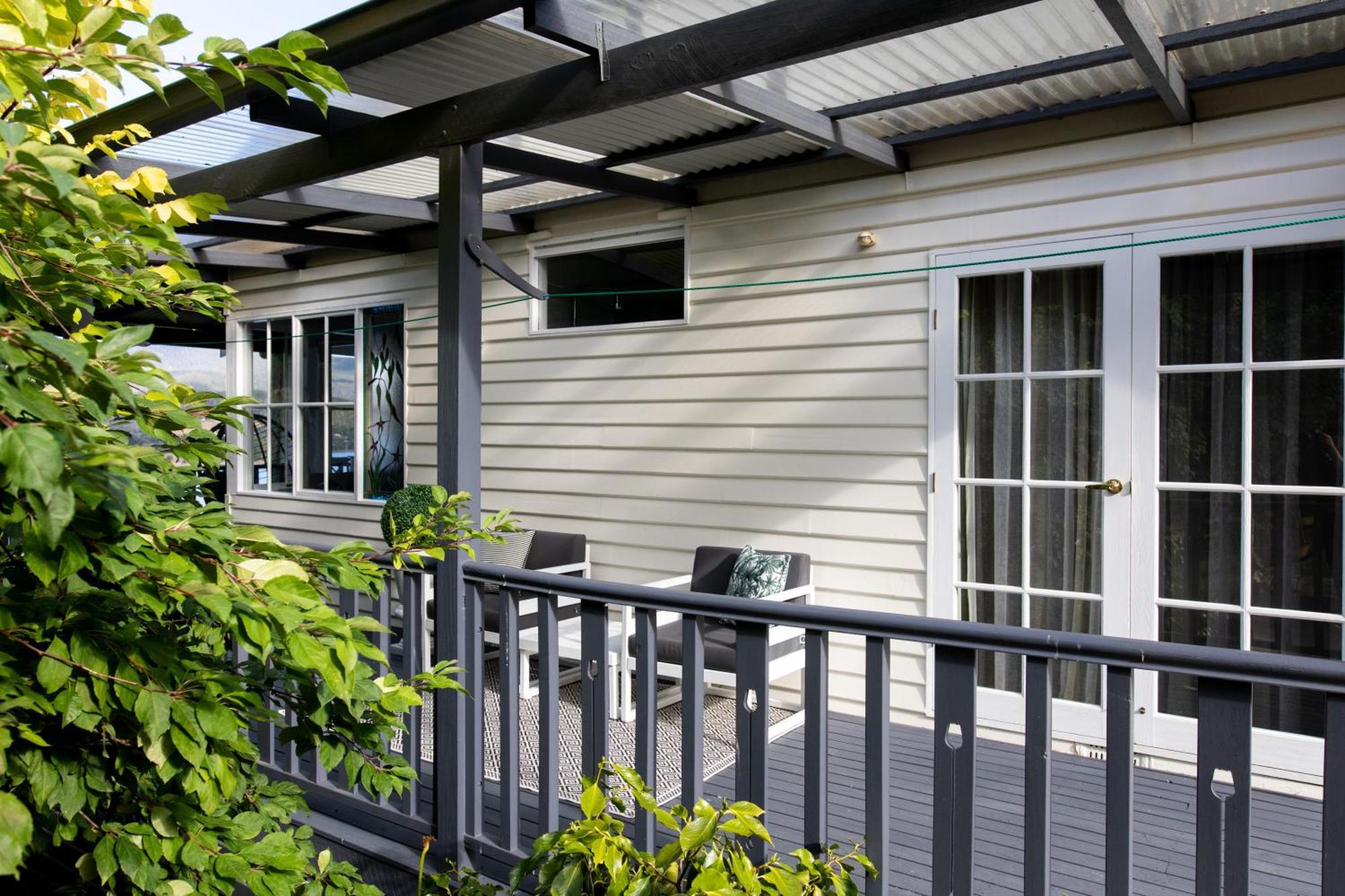 Woodland Bay Retreat-Hot Tub,Sauna And Bayview Hamptons Retreat Lymington Екстериор снимка